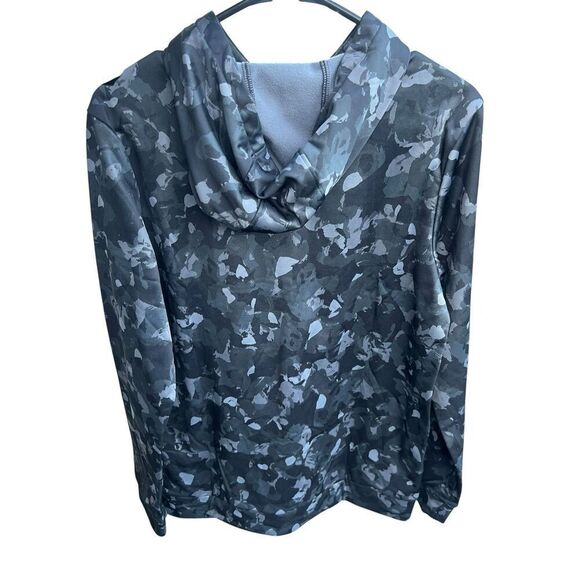 Under Armour Fleece Big Logo Printed black Camo Size Youth XL soccer baseball - Picture 2 of 3